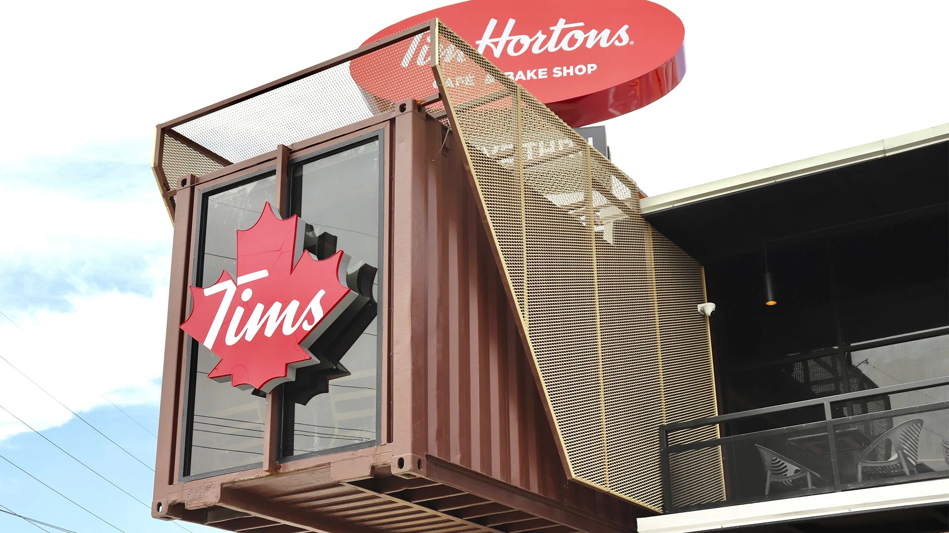 Construcción Modular con Contenedores Marítimos Comercial Restaurante - Oscon Monterrey México Tim Hortons