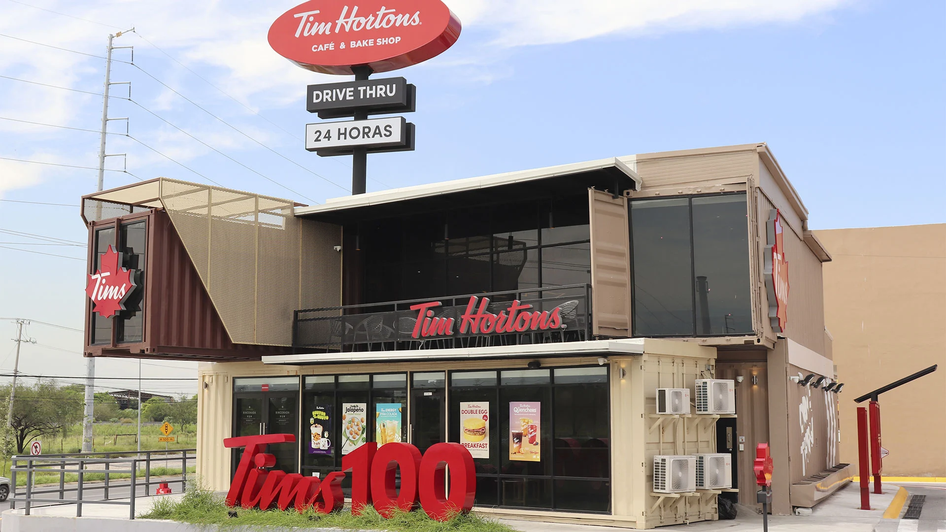 Oscon Construcción diseño modular contenedores marítimos comercial restaurante Monterrey México Tim Hortons Rinconada